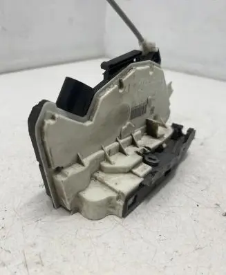 Seat Ibiza IV (6J,6P) Front door lock 5N1837016F