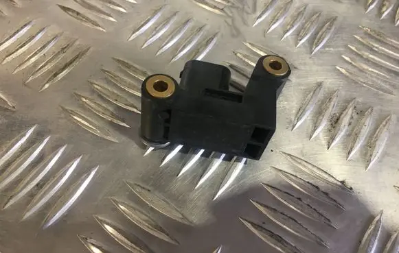 BMW 5 E60 E61 Airbag deployment crash/impact sensor 6977398