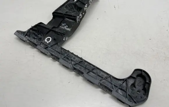 Audi A5 Rear bumper mounting bracket 8W6807454