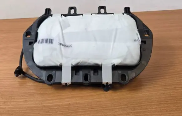Peugeot 308 Passenger airbag 9677848780 0439769K 5383284
