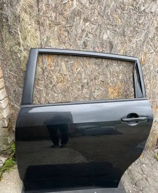 Toyota Corolla Verso AR10 Rear door