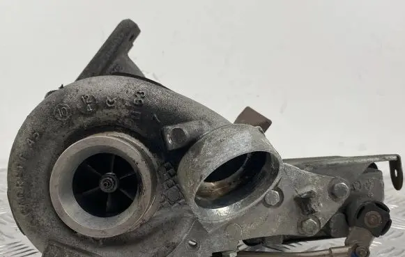 Mercedes-Benz CLK A209 C209 Turbo A6460900180 PI000016