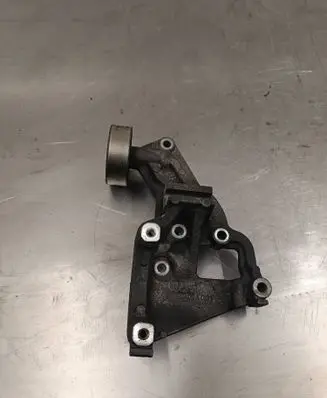 Mitsubishi Outlander Generator/alternator bracket 1801A061