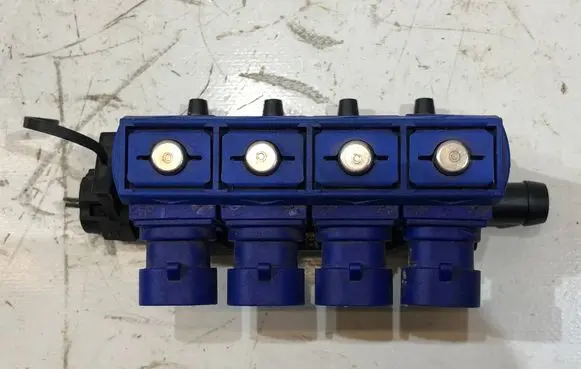 BMW 7 E65 E66 Fuel injectors set U140102411 67R010199 110R000140
