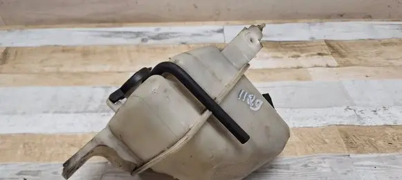 Hyundai Grandeur Coolant expansion tank/reservoir 254303K000
