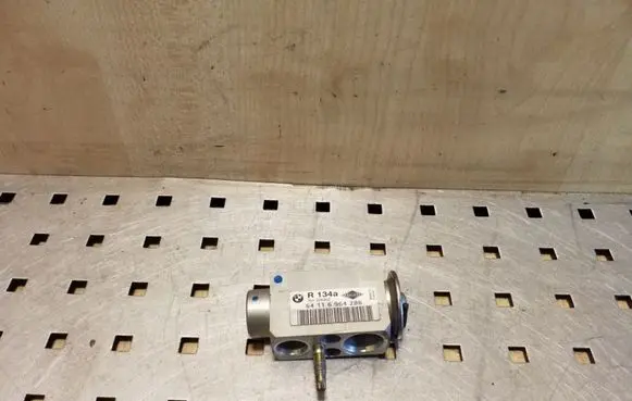 BMW 5 E60 E61 Air conditioning (A/C) expansion valve 64116964286
