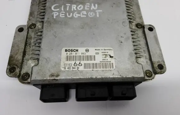 Peugeot 206 Engine control unit/module 0281011083 9648394480