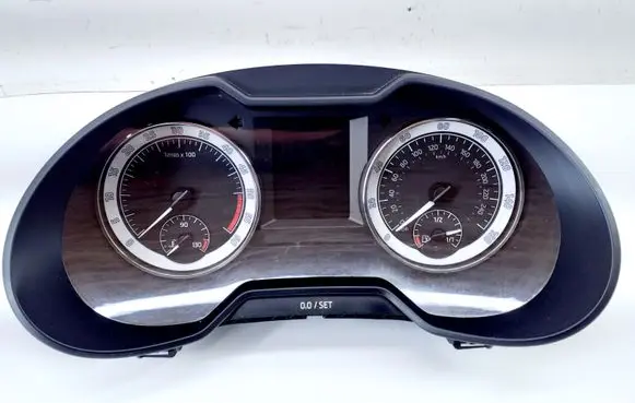 Speedometer (instrument cluster)
