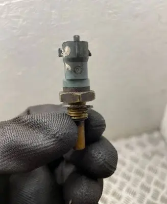 Coolant temperature sensor
