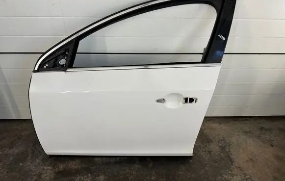 Volvo V60 Front door 
