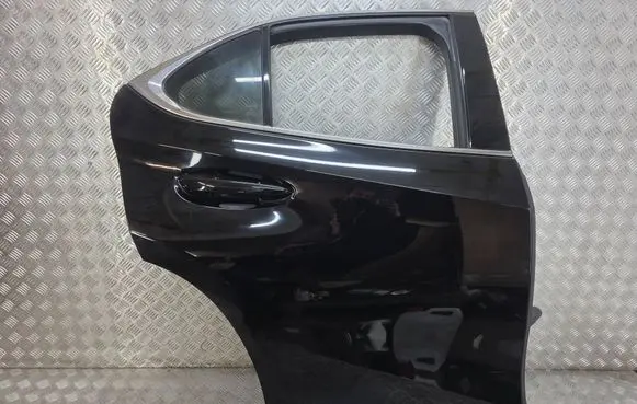 Lexus UX Rear door