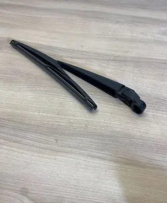 Toyota Avensis T270 Rear wiper blade 