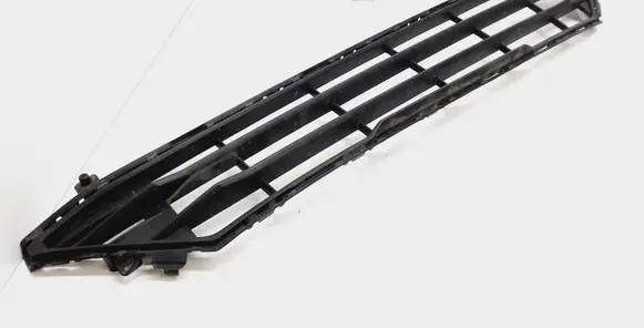 Volvo XC60 Front bumper lower grill 32296070