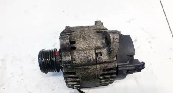 Volkswagen Polo IV 9N3 Generator/alternator 06F903023C