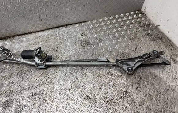 Mercedes-Benz B W245 Front wiper linkage and motor A1698200300