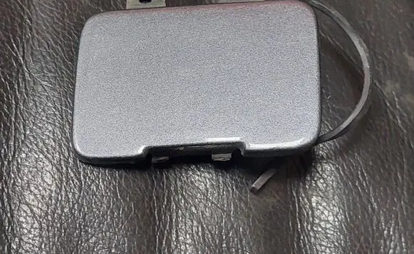 Volvo S60 Front tow hook cap/cover 08693742