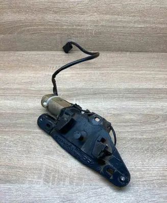 BMW 5 E39 Tailgate/trunk/boot lift motor 8362371