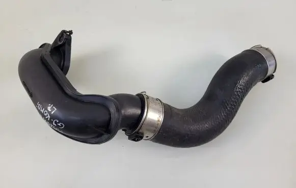 Mazda 6 Intercooler hose/pipe SH011333