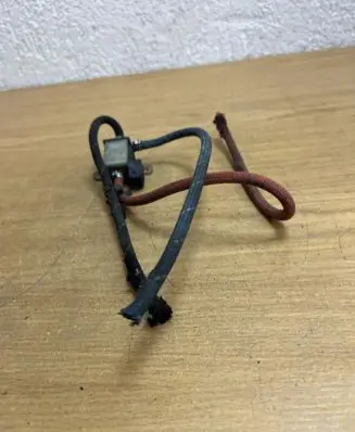 Audi A3 S3 8L Turbo solenoid valve 028906283 F3556