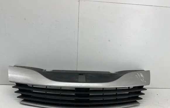 Renault Laguna II Front grill 8200012581