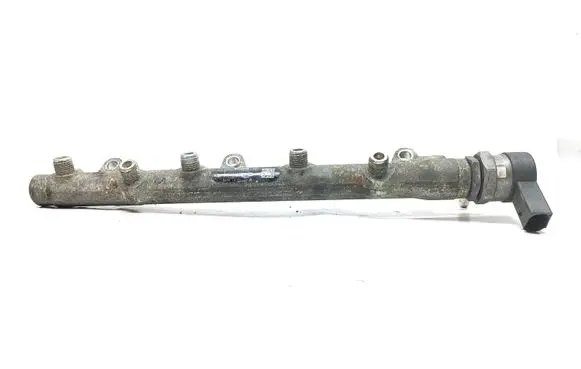 BMW 1 E82 E88 Fuel main line pipe 7787164 0445214030