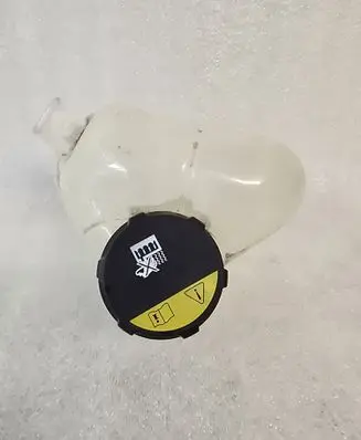 Coolant expansion tank/reservoir
