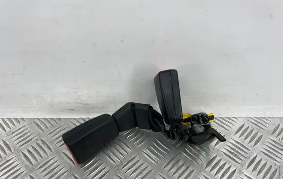 Mercedes-Benz E W212 Middle seatbelt buckle (rear) A2128600469 07385783 34022732C