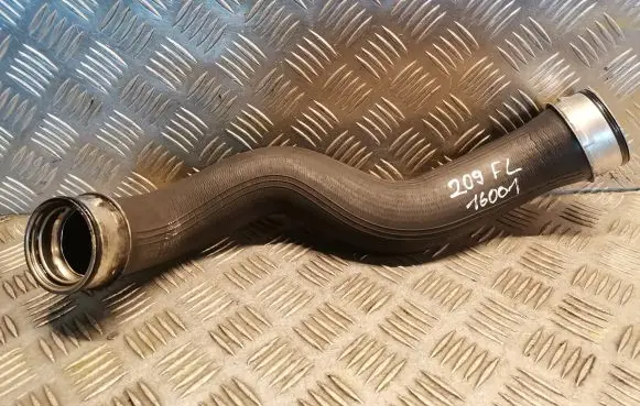 Mercedes-Benz CLK A209 C209 Intercooler hose/pipe 2095281182