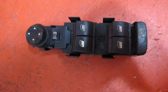 Peugeot 5008 Tailgate/trunk/boot open switch 96650621ZD