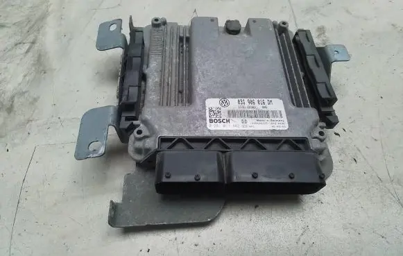 Volkswagen Caddy Engine control unit/module 03G906016DM 0281011882