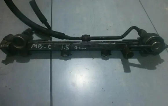 Mercedes-Benz C W202 Fuel main line pipe R11178045