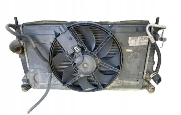 Ford Focus Radiator set 3M5H8005RK