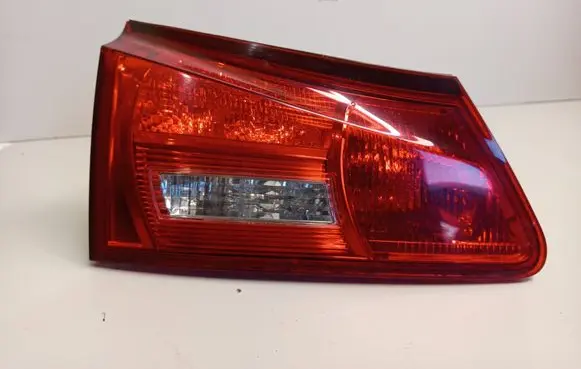 Lexus IS 220D-250-350 Tailgate rear/tail lights 