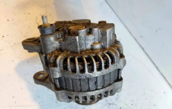 Mitsubishi Pajero Generator/alternator