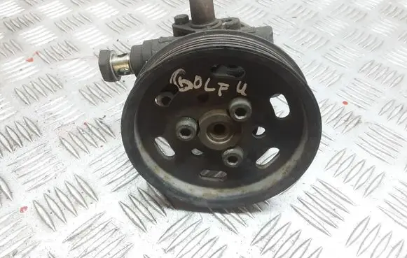Volkswagen Golf IV Power steering pump
