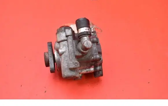 Audi A6 Allroad C5 Power steering pump 4F0145155A