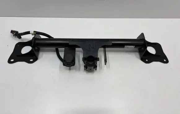 Tesla Model Y Tow bar 1514411-00-Ipm 1514411-00-I 1534249-09-B