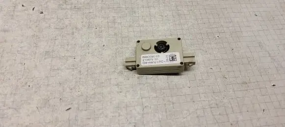 BMW X3 E83 Antenna control unit 699009003 21367510