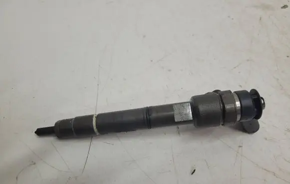 Mercedes-Benz A W169 Fuel injector A6400700787