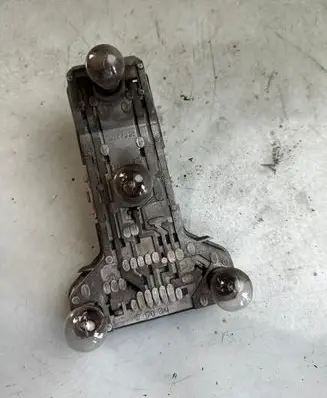 Volkswagen PASSAT B5.5 Tail light bulb cover holder 3B5945257B