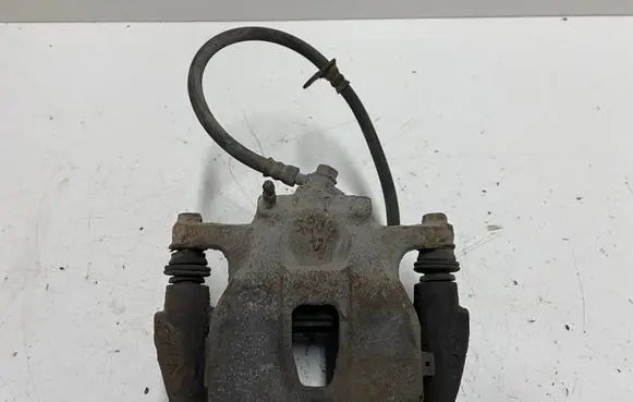Toyota Avensis Verso Front brake caliper