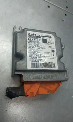 Renault Scenic I Airbag deployment crash/impact sensor 8200117652A
