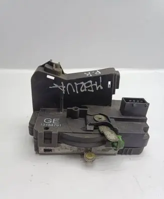 Opel Combo C Front door lock 13154791