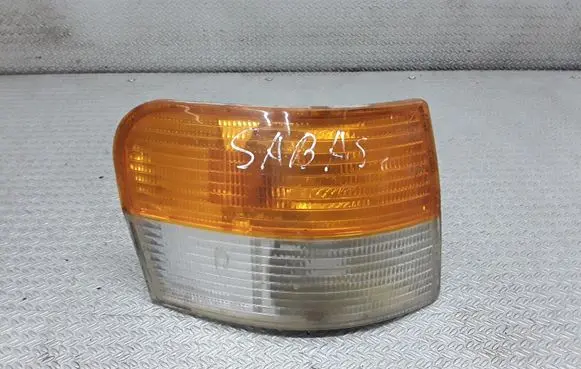 Saab 9000 CC Front indicator light