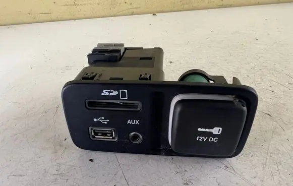 Jeep Cherokee USB control unit 68146071AC 1391882703 68146071A