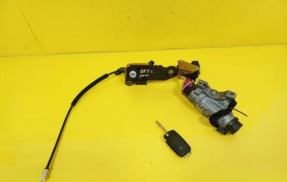 Volkswagen PASSAT B5.5 Ignition lock 4B0905851G 3B9827297A
