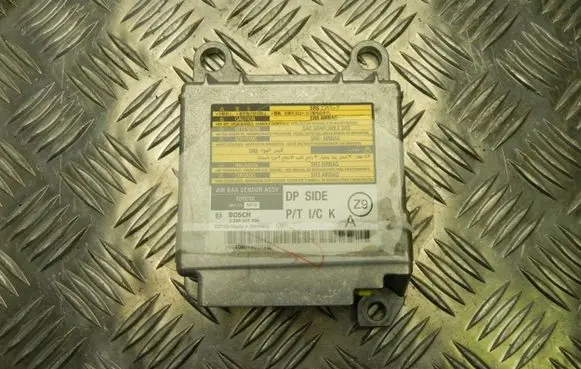 Lexus IS 220D-250-350 Airbag control unit/module 8917053110 G2271