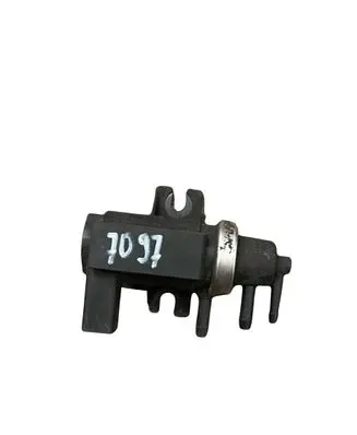 Volkswagen Touareg I Turbo solenoid valve 1J0906627C