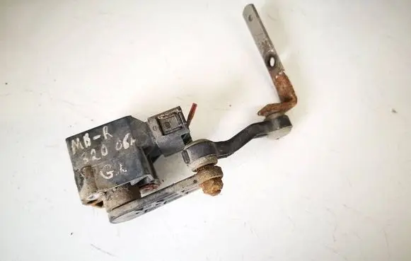 Mercedes-Benz R W251 Front height sensor lever a0105427717