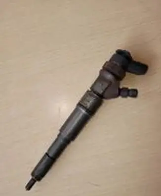 BMW 5 E60 E61 Fuel injector 0445110209